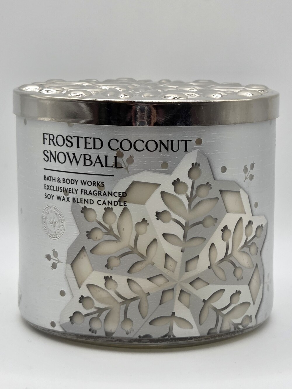 Bath & Body Works 3 Wick Candle Frosted Coconut Snowball New!♡♡